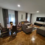 & - Insula * Bihać