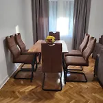 & - Insula * Bihać
