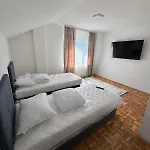 Appartement & - Insula Bihać